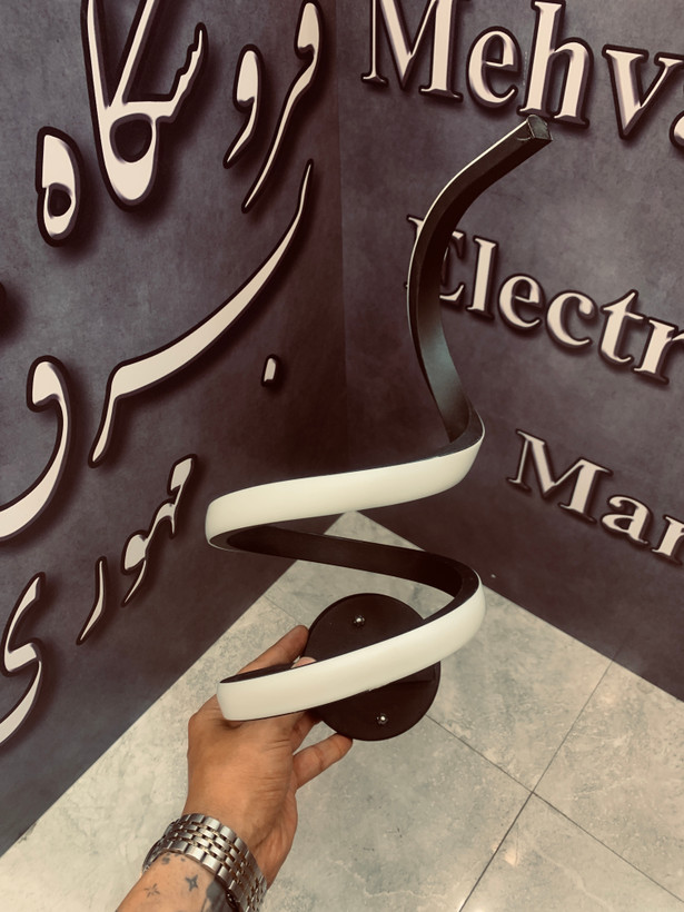 دیواری کلاسیک ال ای دی شعله ای